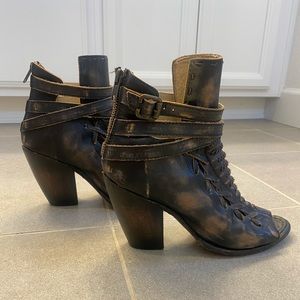 Freebird by Steven. Eagle size 8